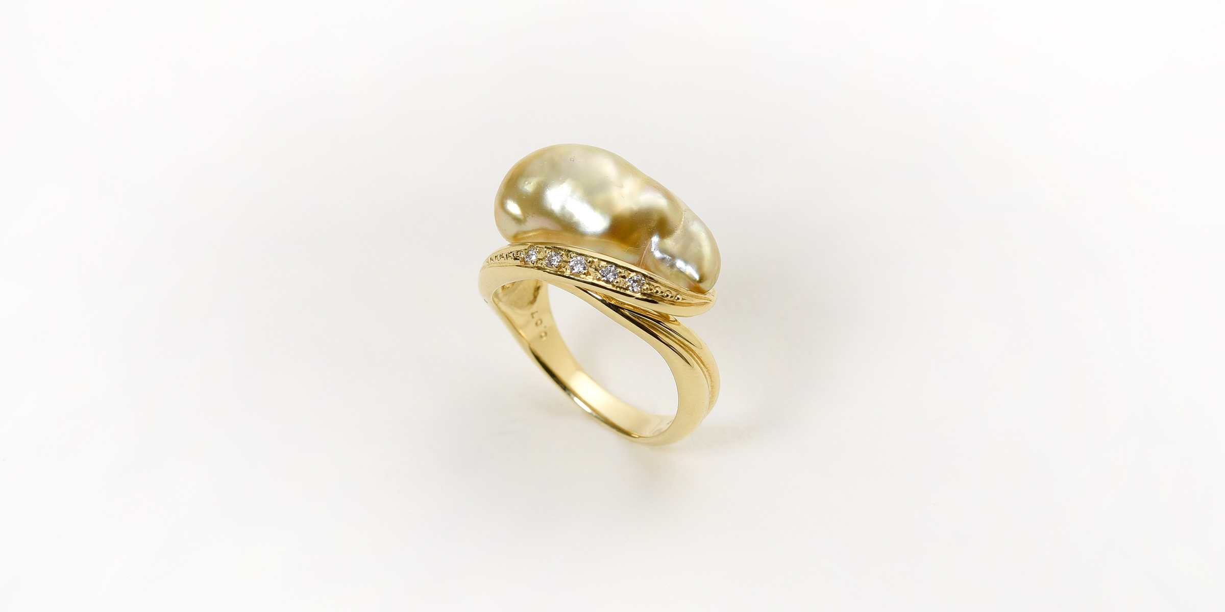 リング 指輪　天然白蝶真珠　ゴールド　約10mm リング14k 真珠
